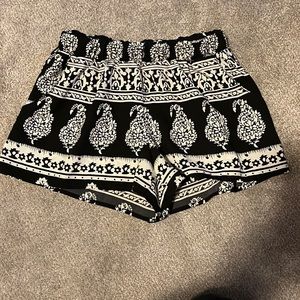 Cute black and white patterned shorts